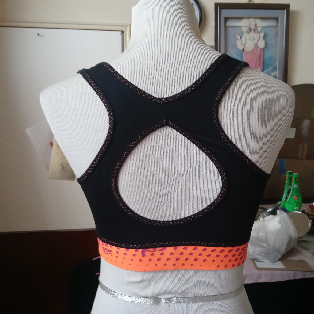 Sapopa Sports Bra Size Small Black And Orange